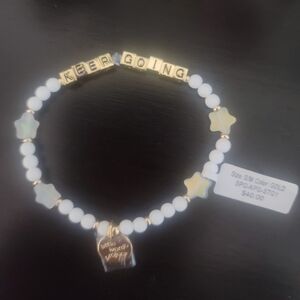 Keep going little words project Bracelet